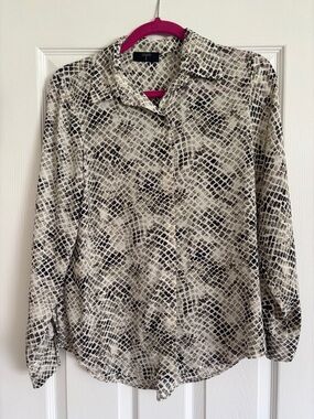 Tahari Cream and Black Snake-Print Blouse